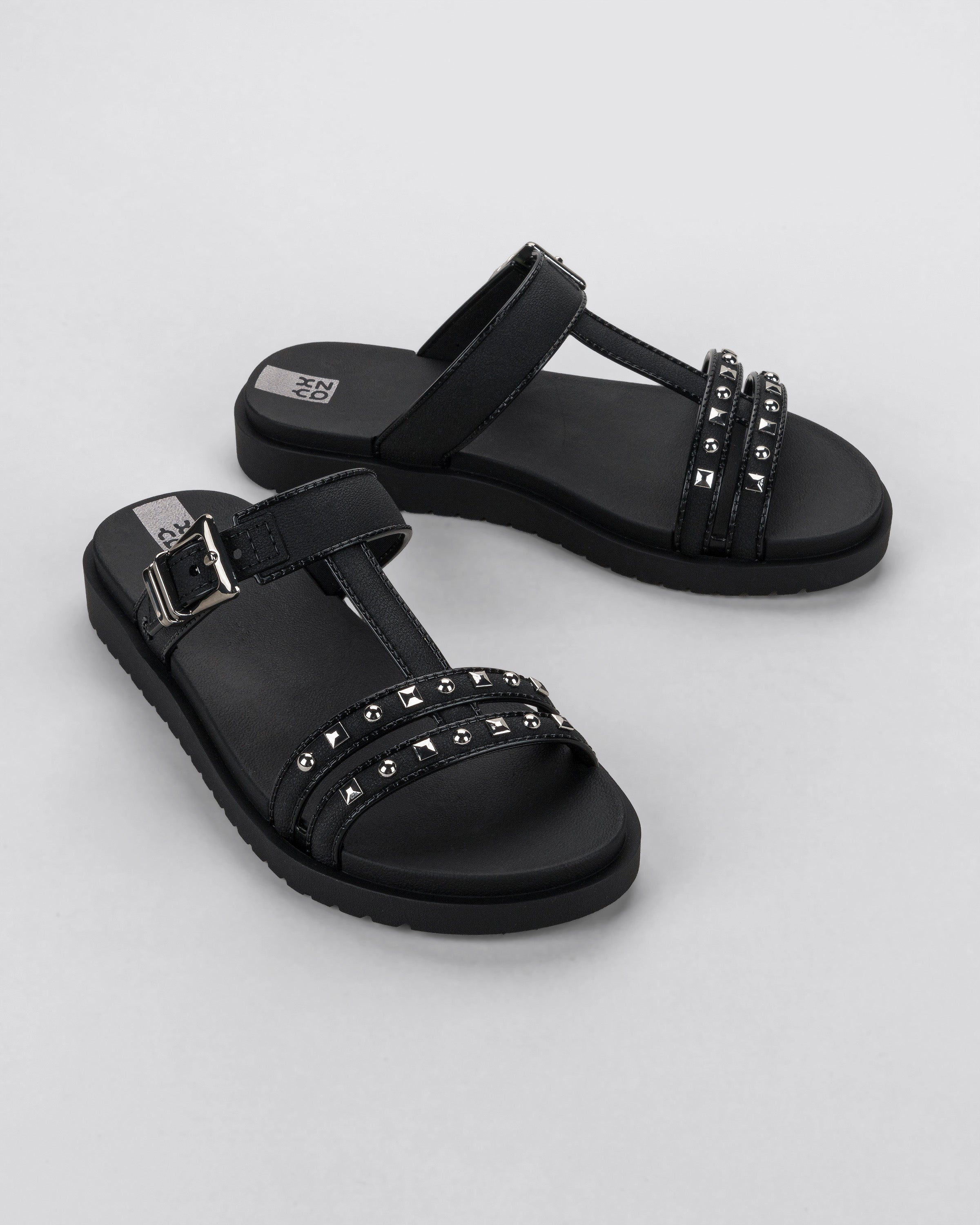 SANDALS – Zaxy